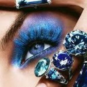 Meet your Posher, Janet